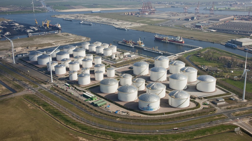 Large-storage-tank-terminal-Geldof-23642-01-1030x579